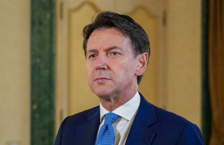 Conte: “Il 5 aprile tutti in piazza contro la follia del riarmo”