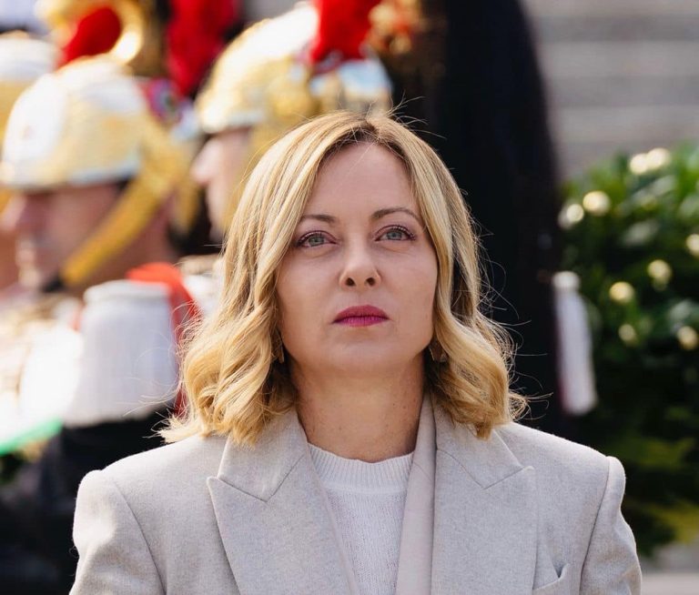 Meloni: “Dolore profondo per la morte di Papa Francesco”