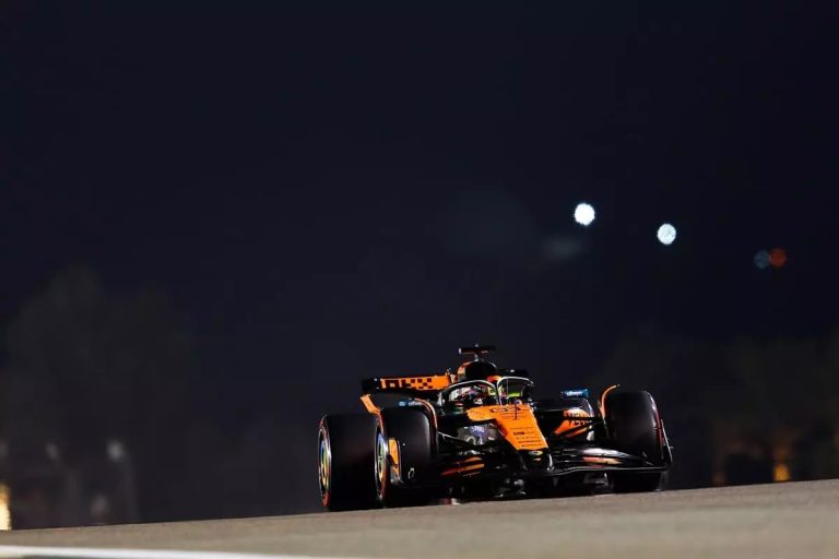 Piastri in pole in Bahrain davanti a Leclerc, qualifiche deludenti per Norris e Hamilton