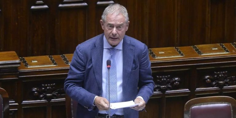 Dazi, Urso: “Non bisogna rispondere di pancia, ma di testa”