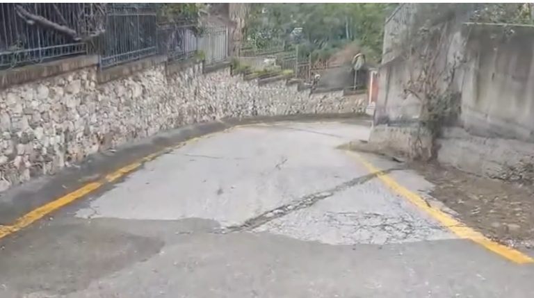 Taormina, chiude anche il bypass di Via Garipoli. “Stop per l’aggravarsi delle condizioni della sede stradale”