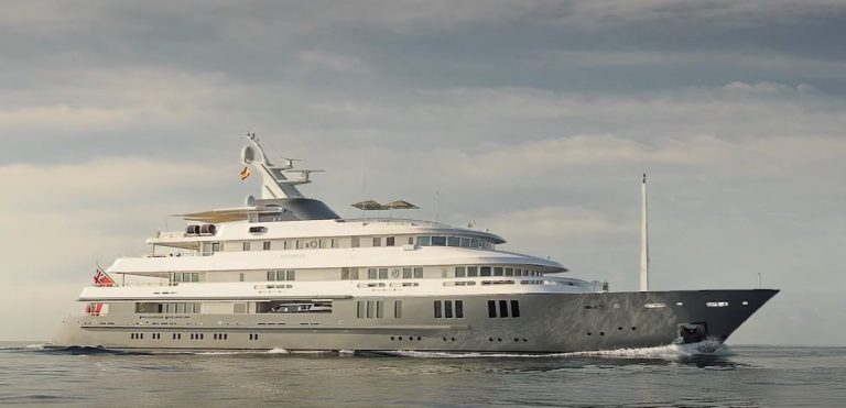 A Taormina il superyacht Boadicea di un magnate indiano: vale 50 mln