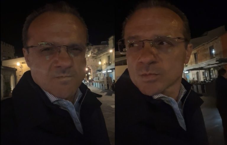 Rifiuti a Taormina, blitz e raffica di multe. De Luca: “Zozzoni, me ne fo**o delle lamentele…”