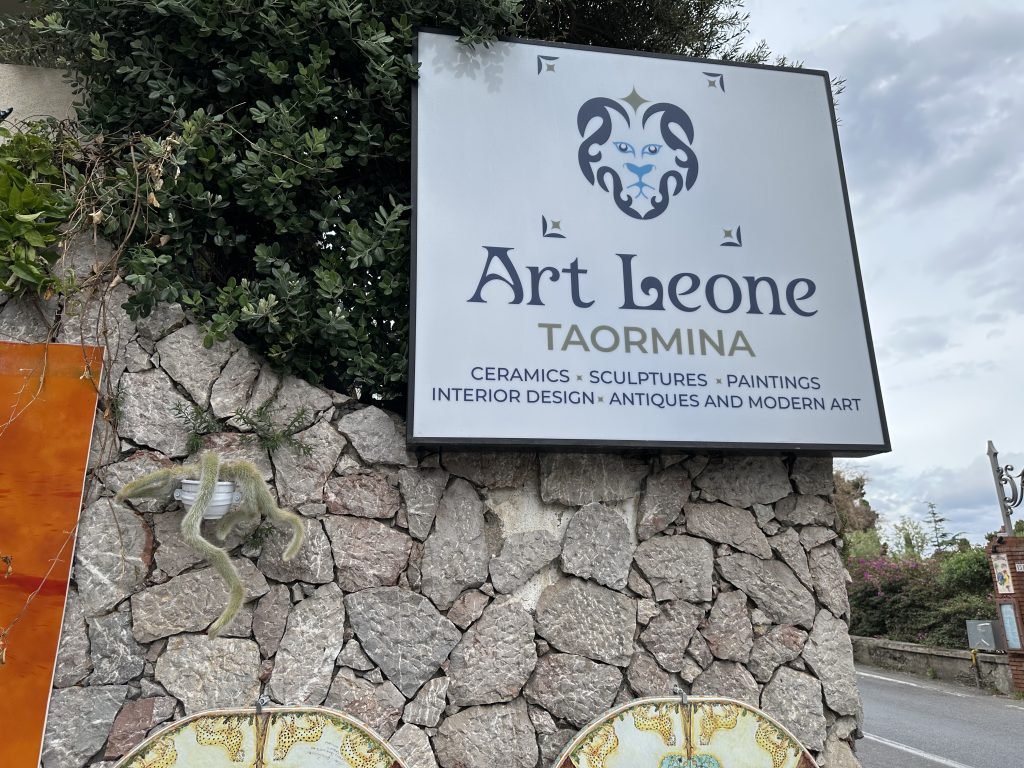 Art Leone inaugura a Taormina un nuovo splendido atelier: il 10 maggio evento esclusivo 2 IMG 0406