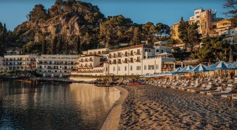 Best beach club 2025: trionfa il Lido Villeggiatura Belmond Villa Sant’Andrea – Taormina