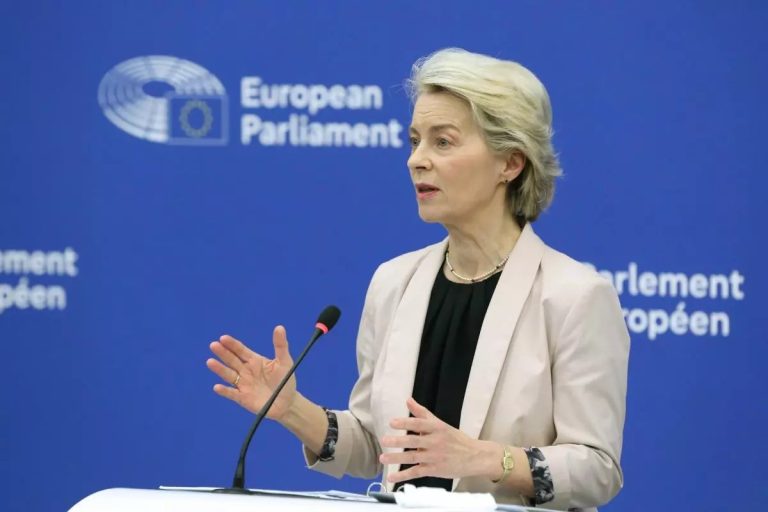 Von der Leyen: “Sostegno a una pace giusta in Ucraina, accelerare l’adesione all’UE”