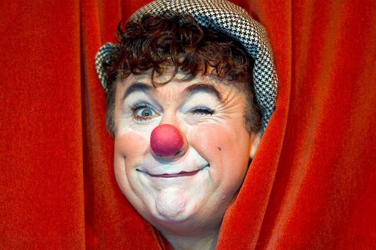 Il FINC Festival torna a Naxos con 6 giornate di clownerie