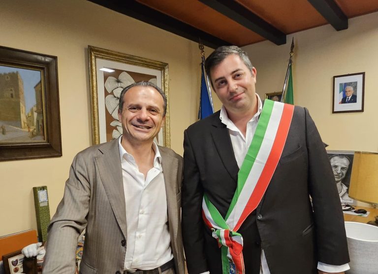 Taormina, il vicesindaco Sferra si è dimesso. “Fatale” la cena di Capodanno?