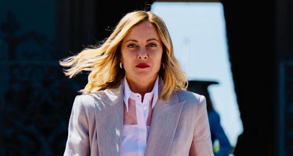 Giorgia Meloni si rivolge ai giovani