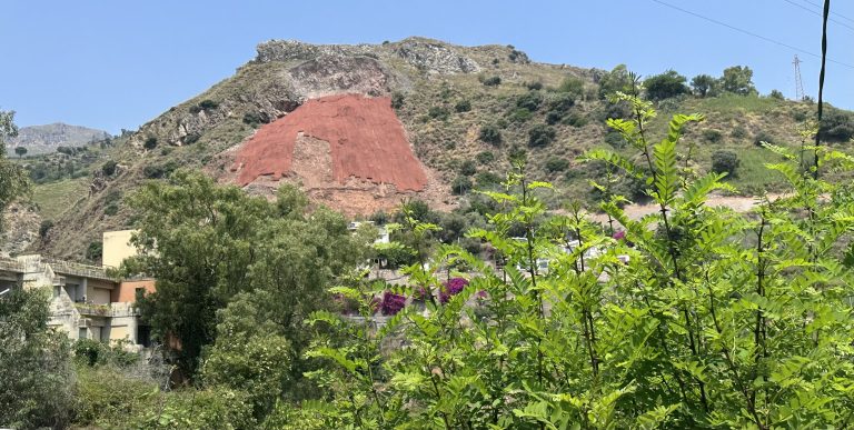 Taormina, in Via Garipoli è corsa contro il tempo per l’operazione San Pancrazio