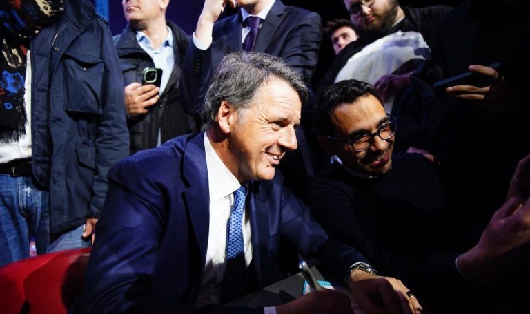 Renzi: “Meloni vuole intestarsi persino Zalone. Meglio pensare alle tasse”