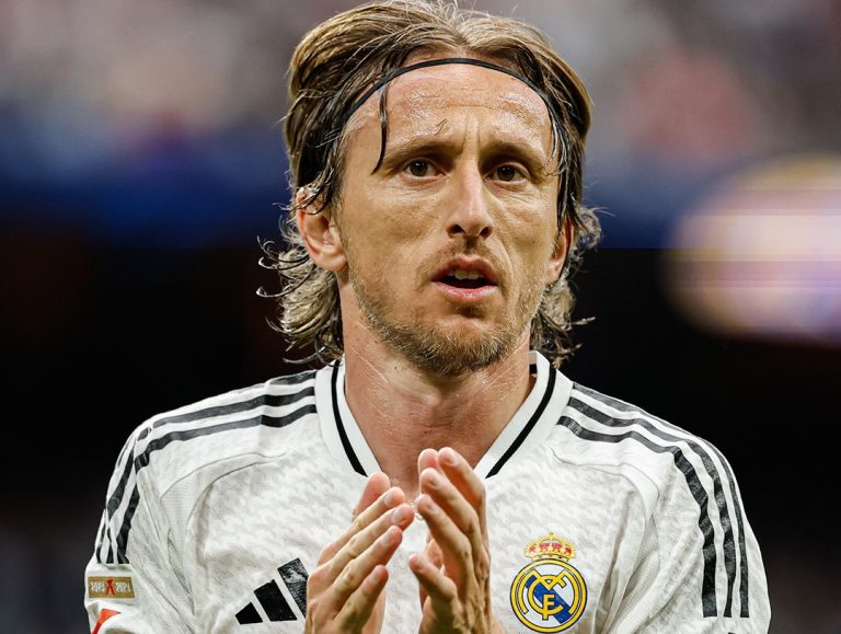 Modric ha firmato: il prof. è del Milan