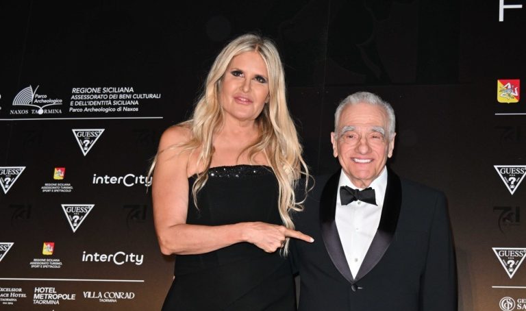Taormina Film Fest 2025: Tiziana Rocca lo resuscita, il sindaco lo snobba. Fiumilandia prima di tutto