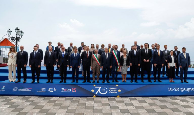 Tajani a Taormina: bilaterale con il commissario UE Kos
