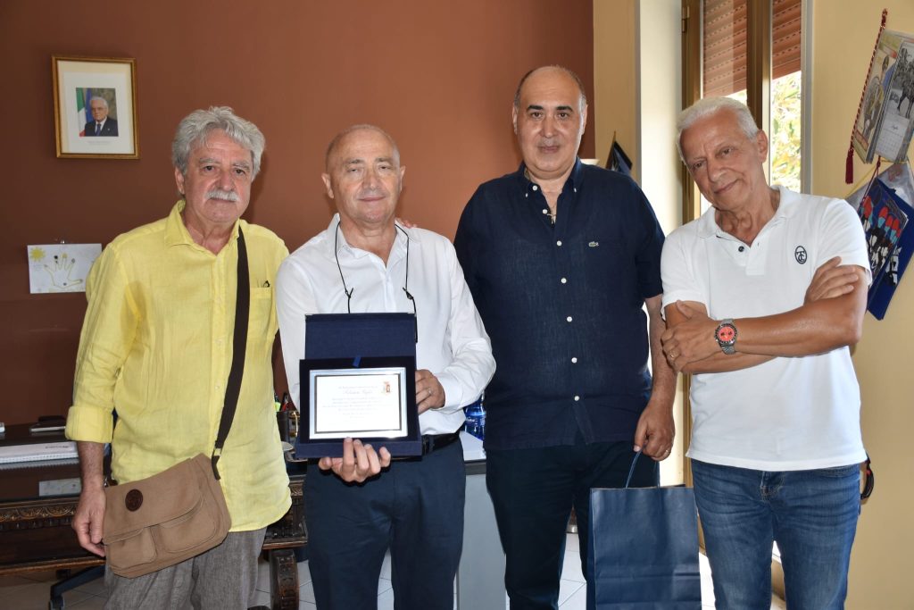 Polizia, va in pensione Salvatore Puglia, colonna del commissariato di Taormina 1 0c1b9c62 bca5 4101 8028 987bf42c4426