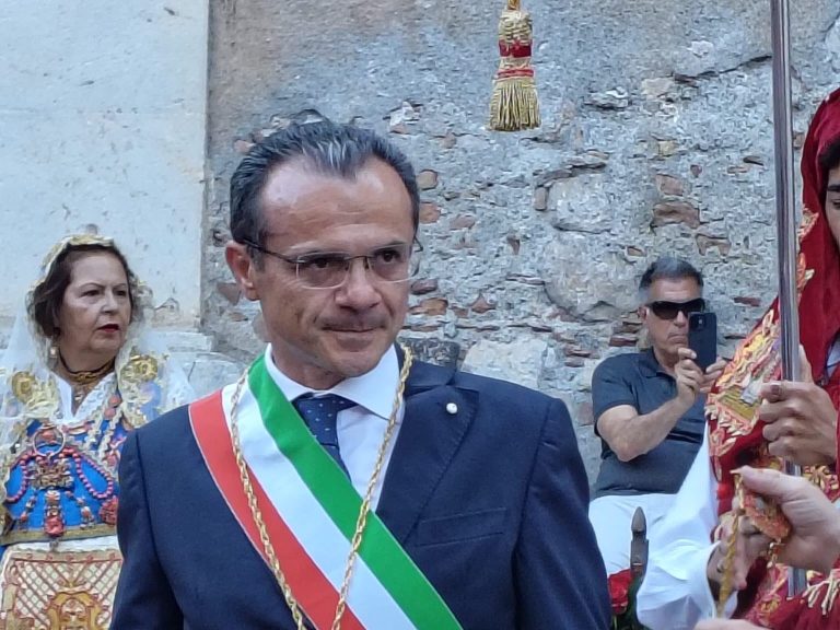 De Luca replica a Musolino: “Scusami se ti ho illusa. Perché non ti candidi a Taormina?”