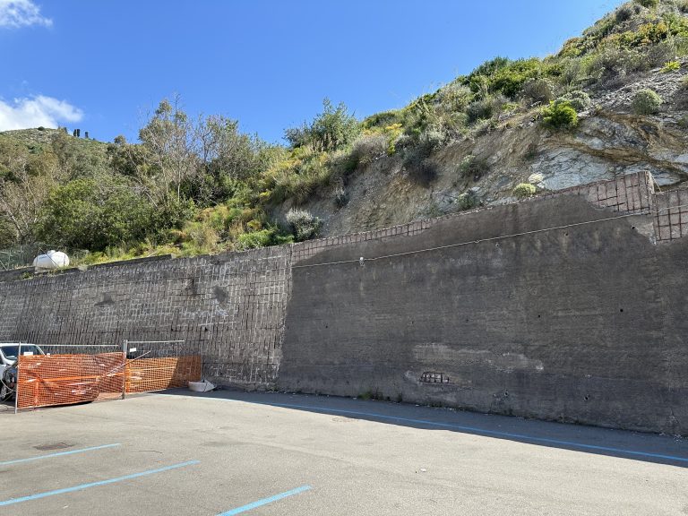 Ospedale Taormina, drammatico appello di una paziente oncologica: “2 km a piedi per andare a fare terapia, aiutateci” (VIDEO)