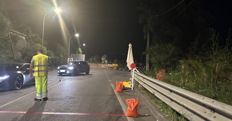 Taormina, auto percorre la bretella di Via Garipoli a gran velocità: dramma sfiorato