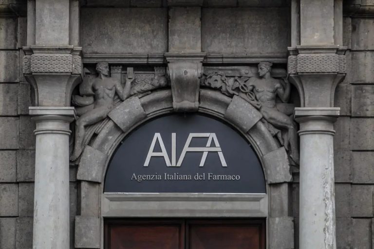 Aifa, rivisti i requisiti per il patentino di innovatività ai farmaci