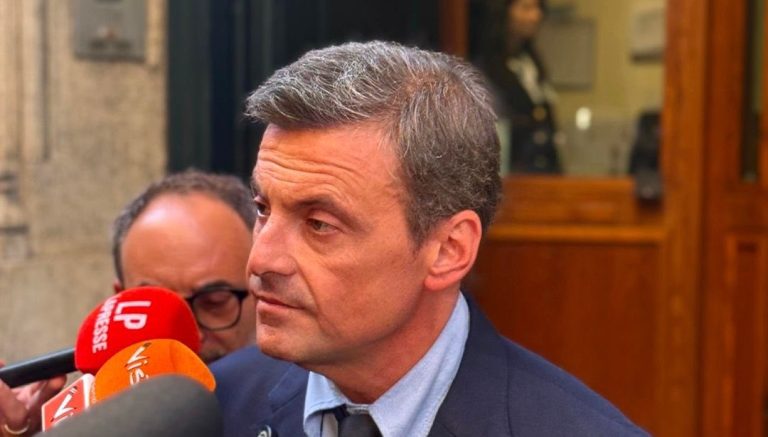 Calenda: “Lancio un appello a Elkann”