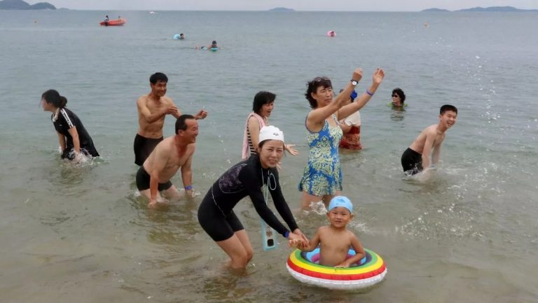 La Corea del Nord apre un resort balneare ma lo vieta i turisti stranieri