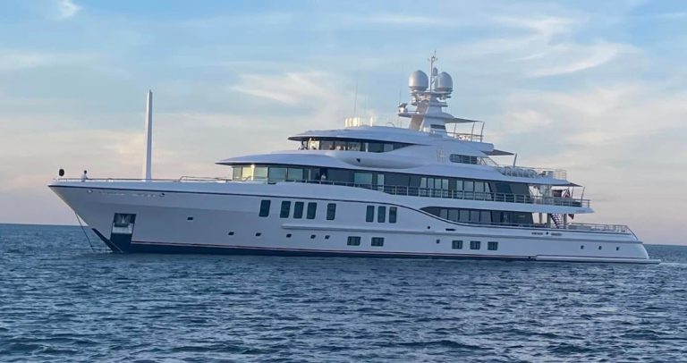 A Taormina il super-yacht di Micky Arison, il re delle crociere