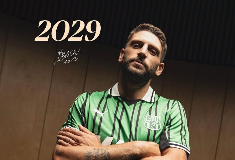 Sassuolo, Berardi rinnova sino al 2029: “La maglia neroverde è la mia storia”