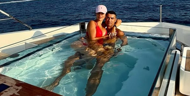 Cristiano Ronaldo a Taormina con il suo super-yacht
