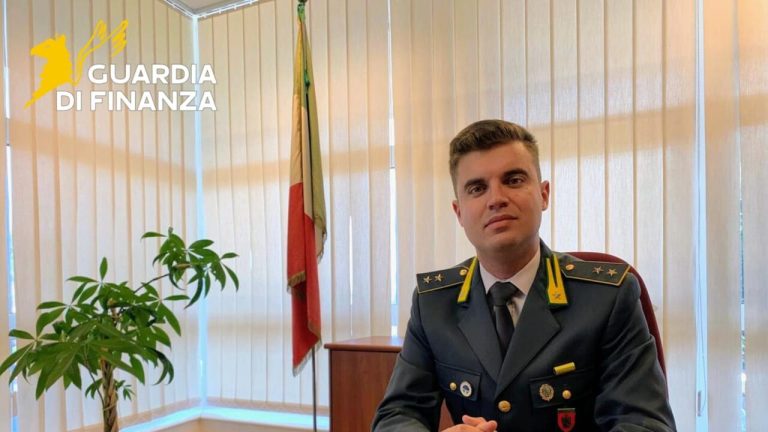 Taormina, cambio al vertice GdF: arriva il tenente Dante Calabrese Taormina, cambio al vertice GdF: arriva il tenente Dante Calabrese