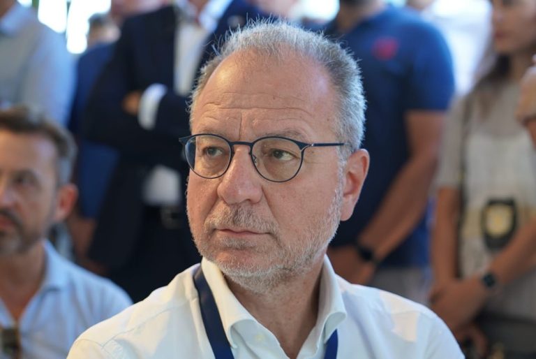 Mulè in campo in Sicilia: è il segnale dei Berlusconi sullo Schifani bis?