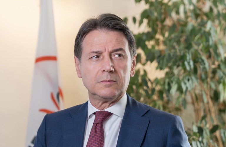 Conte: “Stiamo creando un progetto per mandare a casa Meloni”