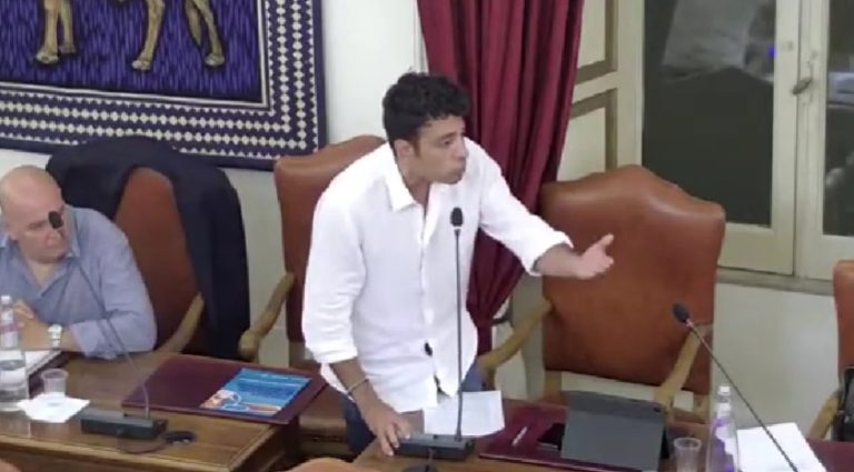 Manuli: “Sui rifiuti a Taormina il sindaco ha imposto orario disumano”