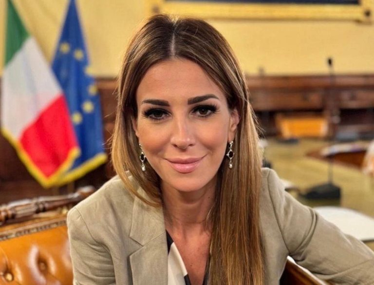 Siracusano: “Iniziano gli insulti di Cateno De Luca, eravamo in trepidante attesa…”