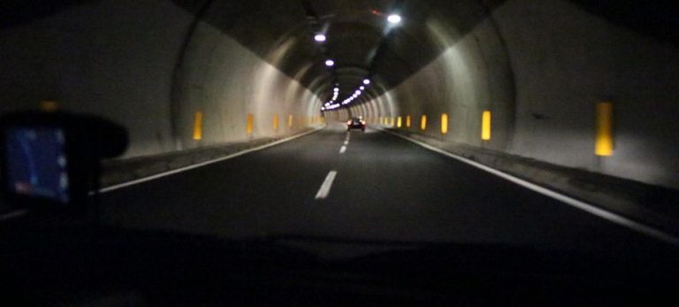 Taormina, terrore in autostrada: auto contromano, tragedia sfiorata