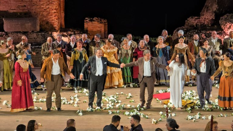 L’opera è viva, Castiglione ha riportato la grande lirica a Taormina