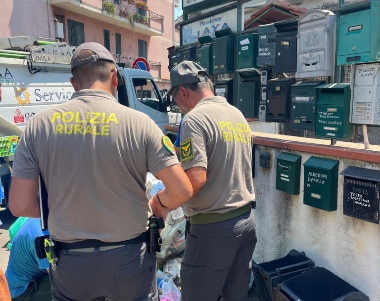 De Luca insiste: “A Taormina è guerra agli zozzoni”