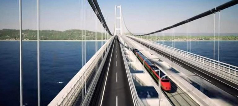 Salvini: “Ecco i vantaggi del Ponte sullo Stretto rispetto al traghetto”