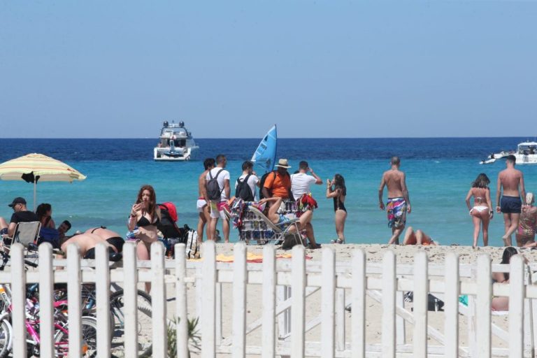 Sicilia, stop a tornelli e staccionate in spiagge, la Regione emana una circolare