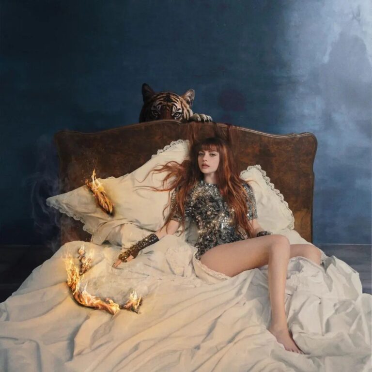 Annalisa, il nuovo album “Ma io sono fuoco” sarà composto da 11 brani