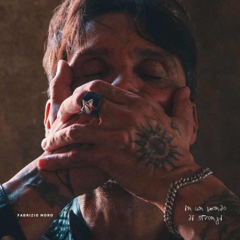 “In un mondo di stronzi”, disponibile il nuovo singolo di Fabrizio Moro