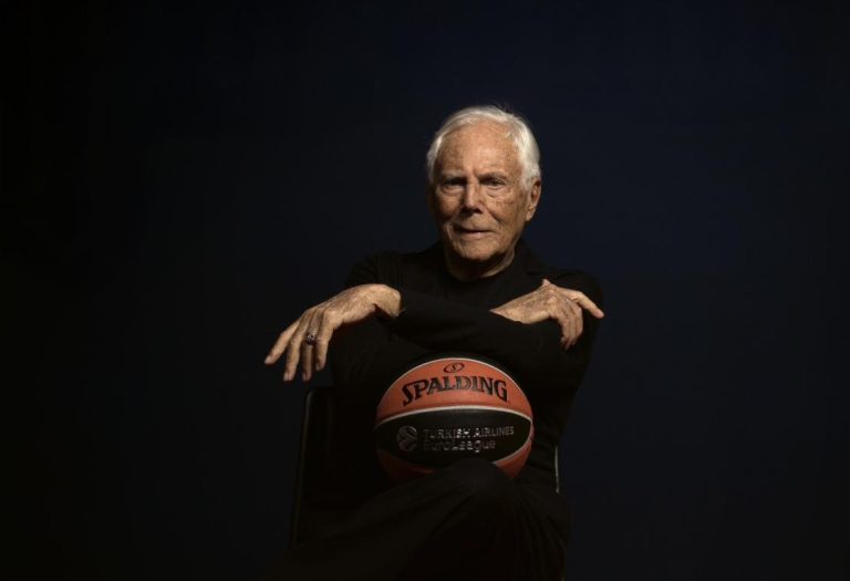 Addio a Giorgio Armani, il re della moda italiana aveva 91 anni