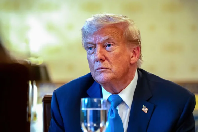 TikTok, Trump: “Accordo con la Cina, venerdì incontro Xi” TikTok, Trump: “Accordo con la Cina, venerdì incontro Xi”