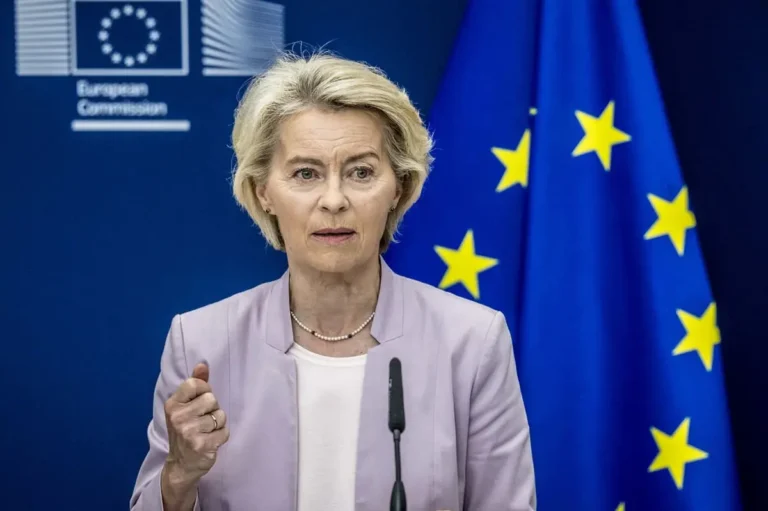 Ue, Von der Leyen: “Abbiamo ascoltato l’appello di Draghi e risposto con forza”