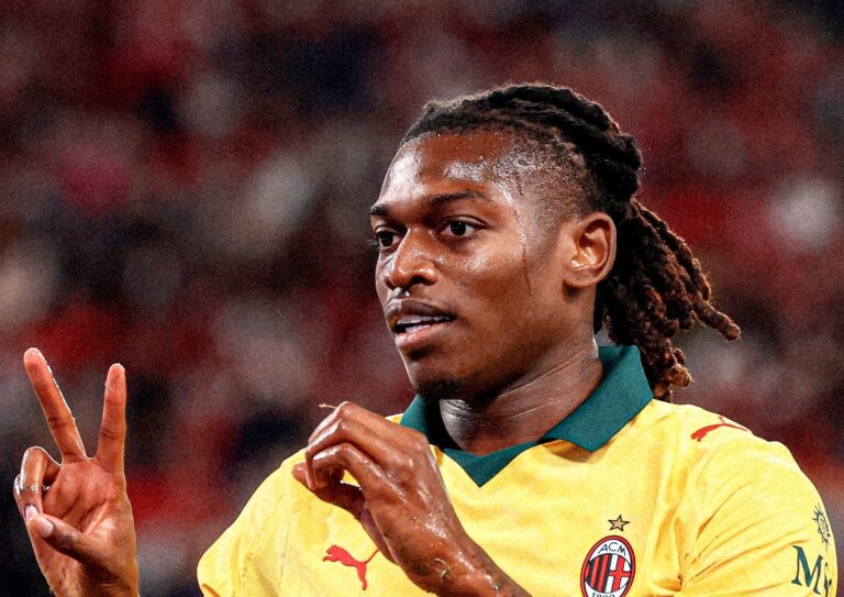Leao: “Milan o Inter? Cento volte meglio il Milan”
