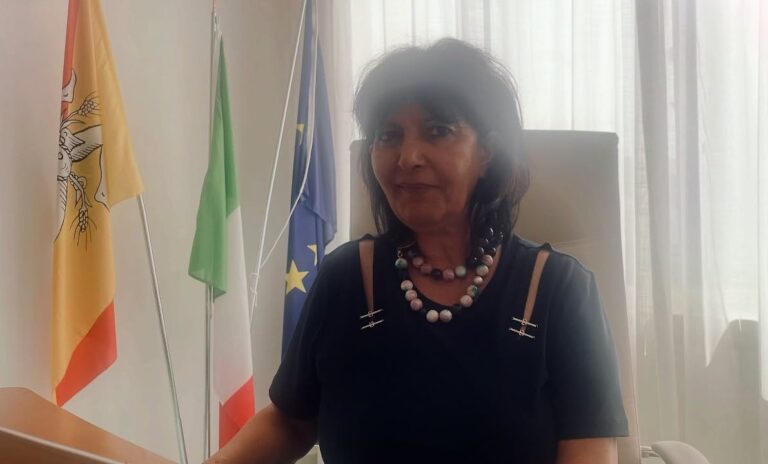 Taormina, all’Istituto “Pugliatti” si è insediata la nuova dirigente Maria Magaraci Taormina, all’Istituto “Pugliatti” si è insediata la nuova dirigente Maria Magaraci