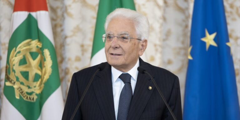 Mattarella: “Mondo avviato su pericoloso crinale, riprendere la via del dialogo”