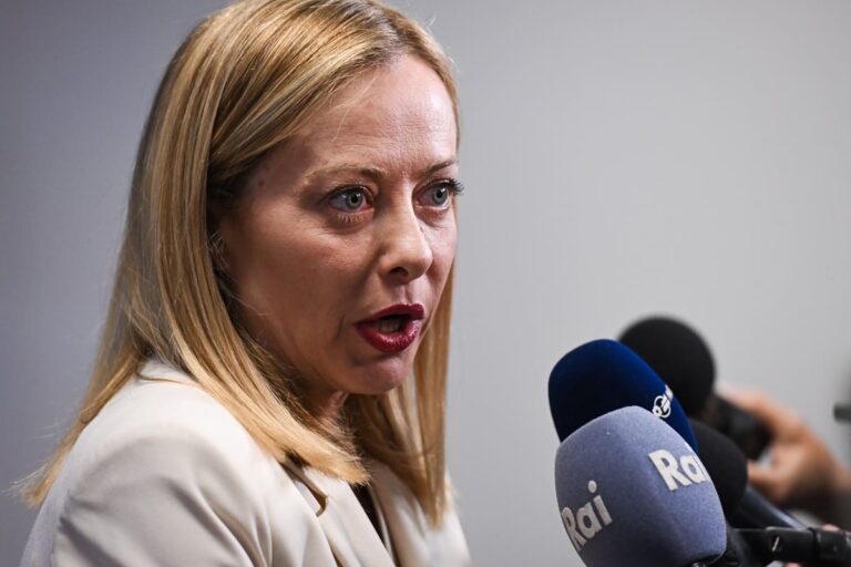 Meloni: “Mozione per riconoscere la Palestina senza Hamas e con rilascio ostaggi”