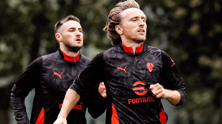 Milan al lavoro verso il Napoli Milan al lavoro verso il Napoli