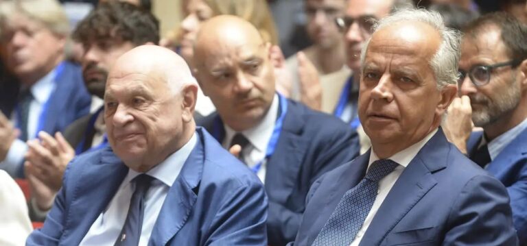 Almasri, la Giunta respinge il processo per Mantovano, Nordio e Piantedosi