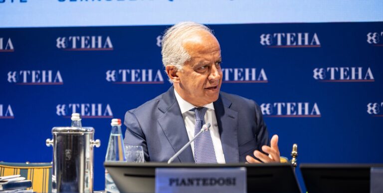 Migranti, Piantedosi: “Aumentano i rimpatri e miglioreremo ancora”